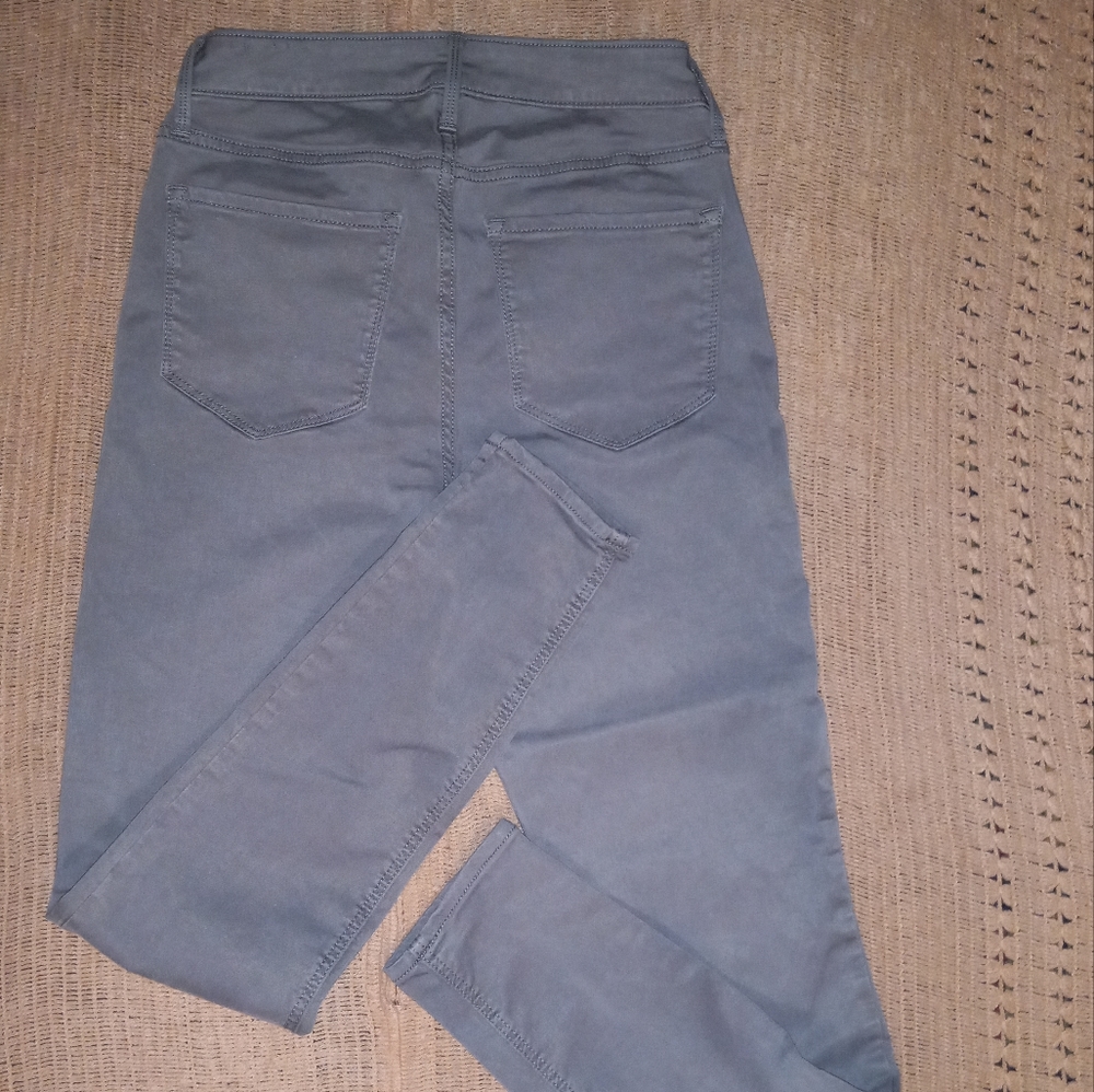 Size 4 Women Gray Rockstar Super Skinny High Rise Old Navy Jeans